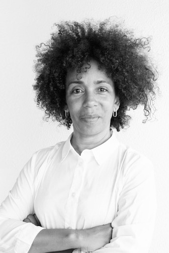 Mme Leticia Villalon
